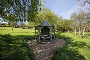 Photo 6- click for photo gallery